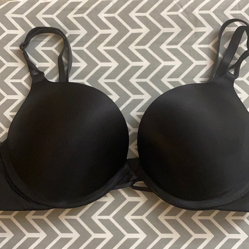 Victoria’s Secret Bombshell Bra 34B